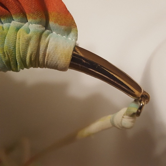 Soho Apparel - Picture 6 of 6